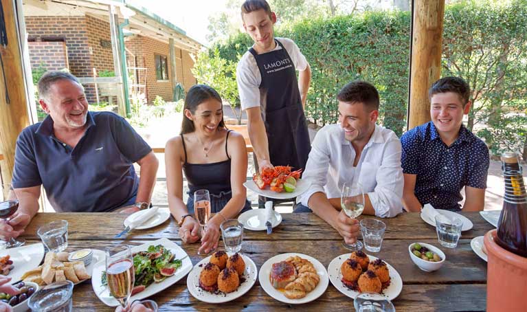 Guided wine tours near Perth with lunch included.
