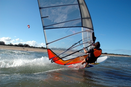 windsurfing perth
